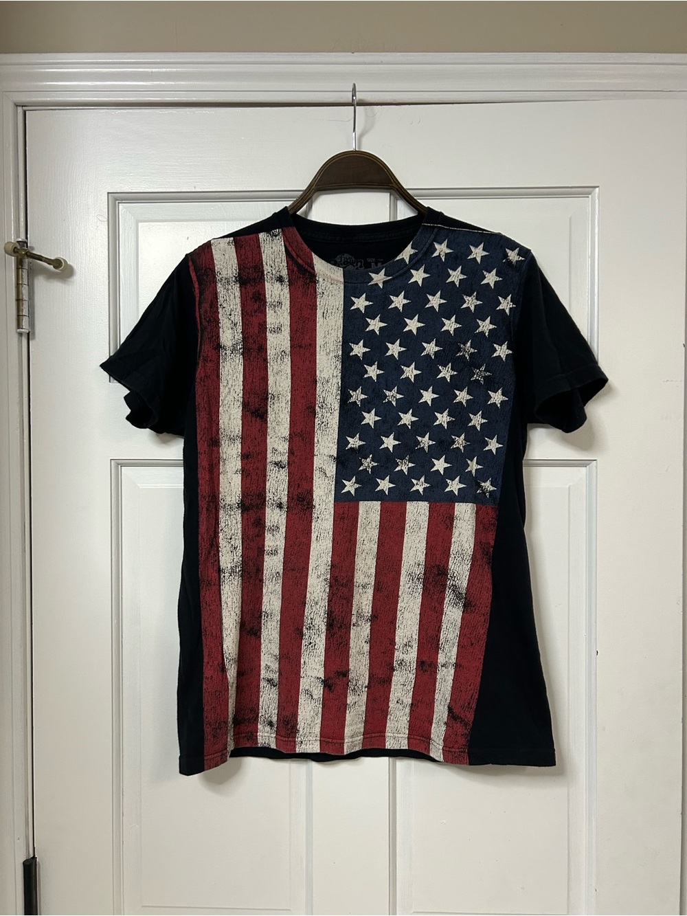 Men's Black Short‑Sleeve Tee with Vintage American Flag Print